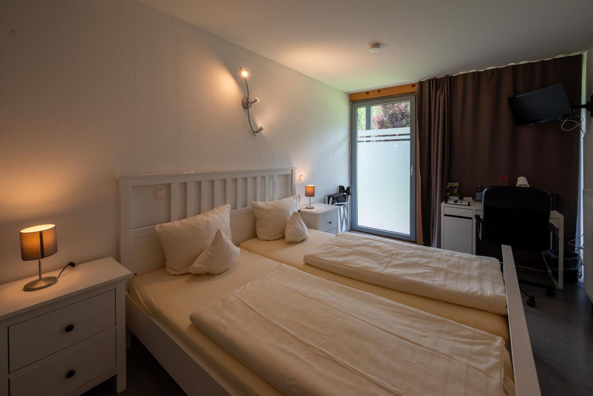 Hotel Vicinity Neubruecke Ngoại thất bức ảnh