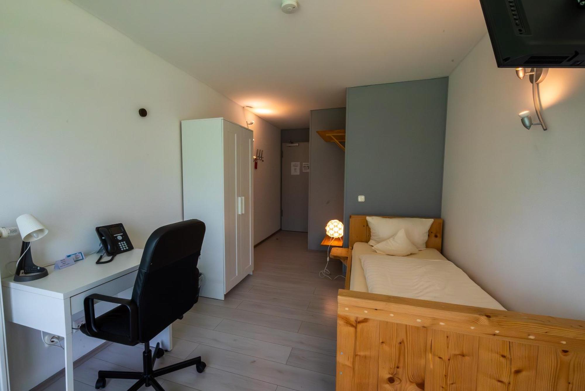 Hotel Vicinity Neubruecke Ngoại thất bức ảnh